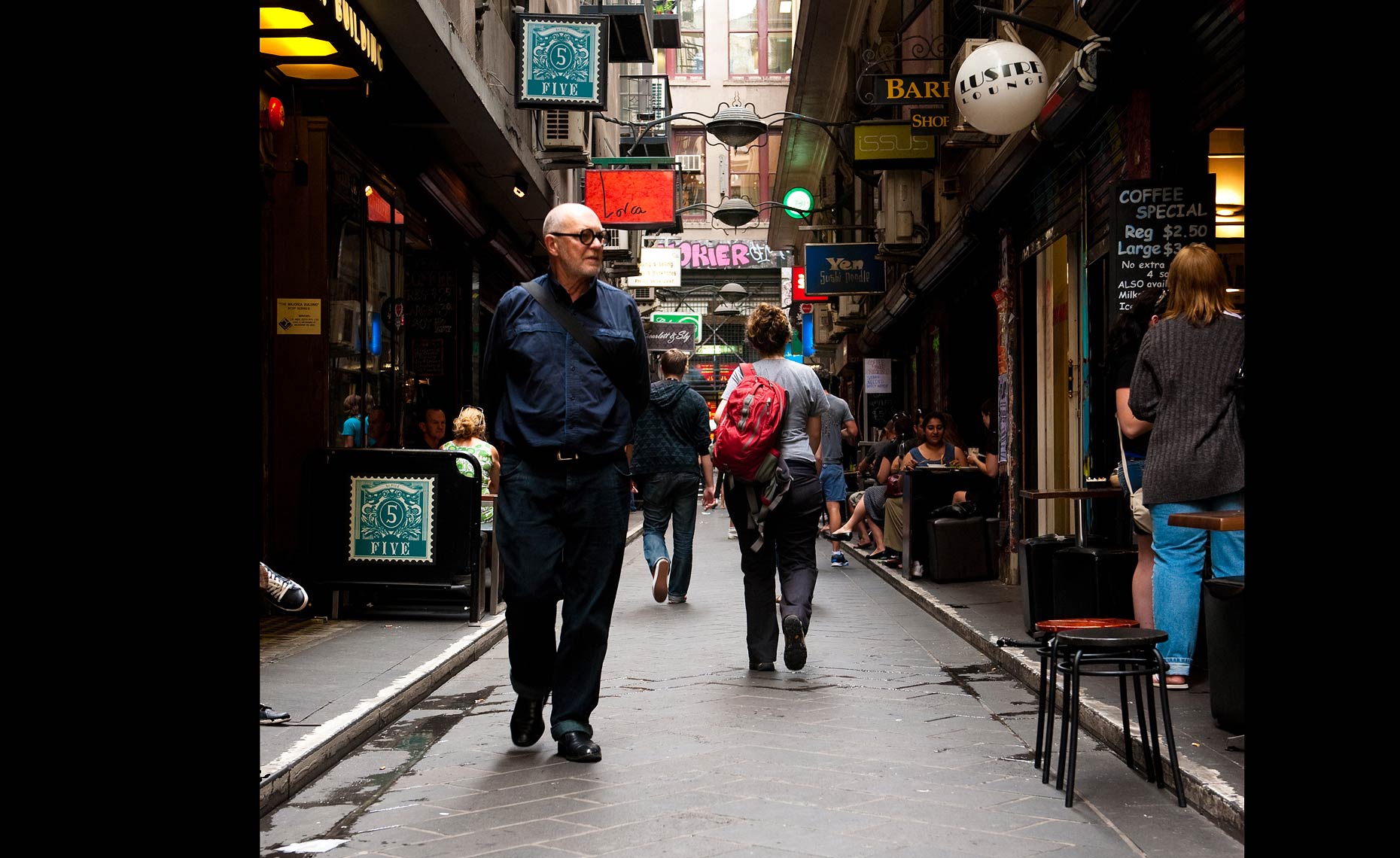 20110215---Melbourne-Center-Lane--81